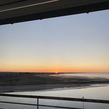 Vue Incroyable Sur La Mer, Lumineux ! Barneville-Carteret