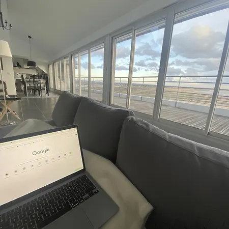 Vue Incroyable Sur La Mer, Lumineux ! *