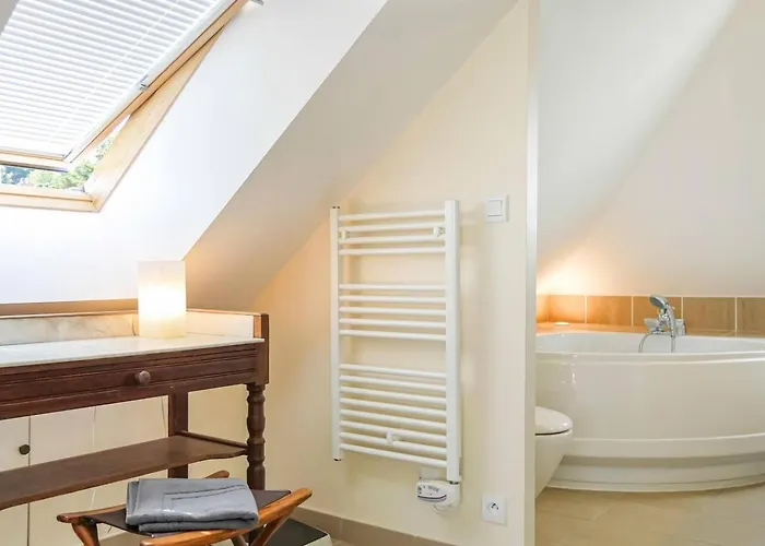 Apartment Vue Incroyable Sur La Mer, Lumineux ! *