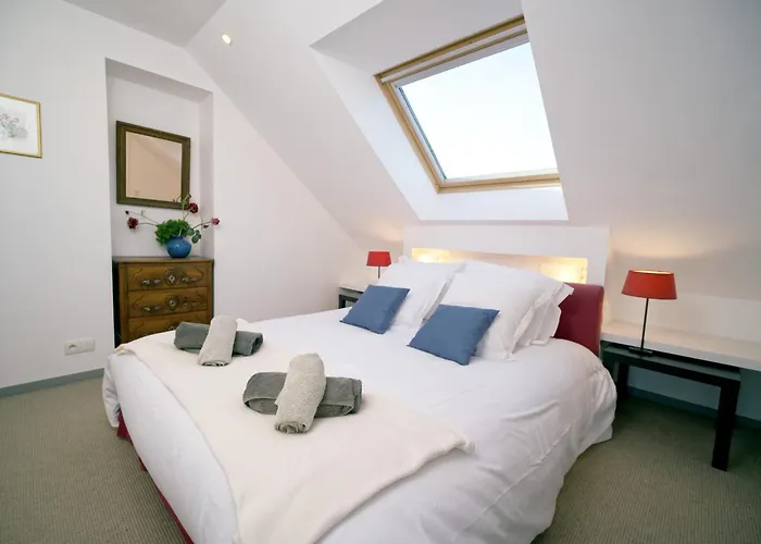 Apartment Vue Incroyable Sur La Mer, Lumineux !