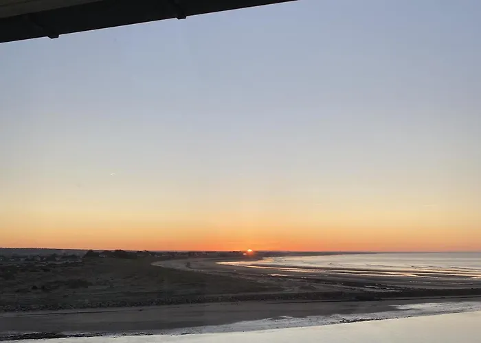 Vue Incroyable Sur La Mer, Lumineux ! Barneville-Carteret